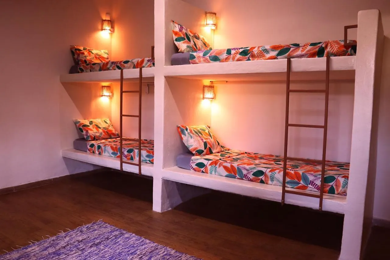 Hotell Santo Hostel Porto Seguro